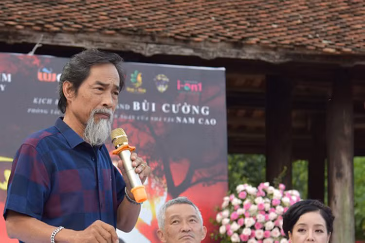 Thông tin về nghệ sĩ Viết Liên rất ít ỏi. Ngoài "Cậu Vàng", ông từng xuất hiện trong bộ phim "Ba đám cưới một đời chồng" của đạo diễn Khải Anh. Ảnh: Infonet
