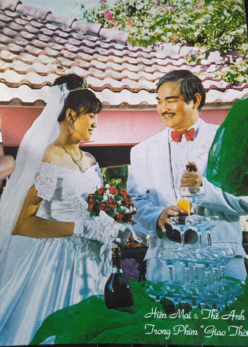 NSND Thế Anh cũng tham gia diễn xuất trong một số bộ phim truyền hình như “Giao thời”, “Dốc tình”, “Hoa dã quỳ”, “Xin lỗi tình yêu”, “Tiếng cuốc đêm khuya”. Được biết, năm 2003, ở tuổi 65, ông đóng phim "Dốc tình" rồi dừng hẳn diễn xuất cho đến nay.