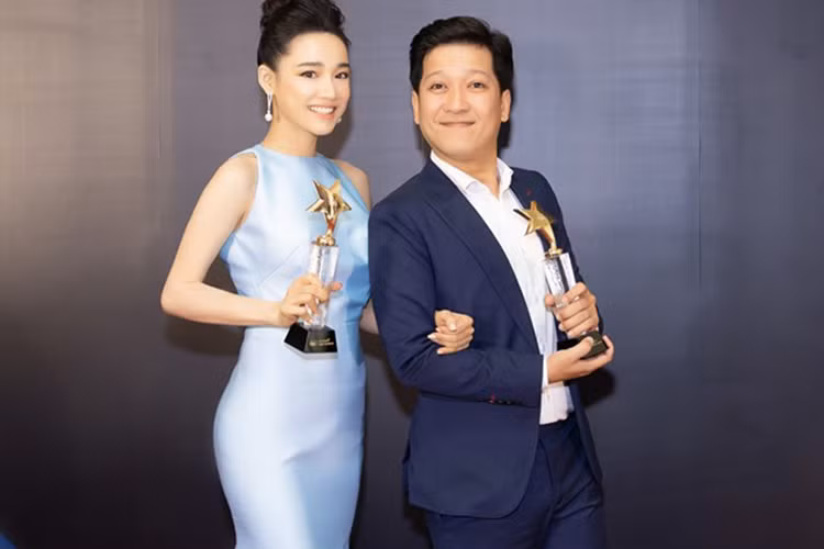 Trường Giang lại khen Nhã Phương dù bận rộn vẫn dành thời gian để chăm lo cho gia đình và cùng anh vào bếp. Ảnh: FBNV
