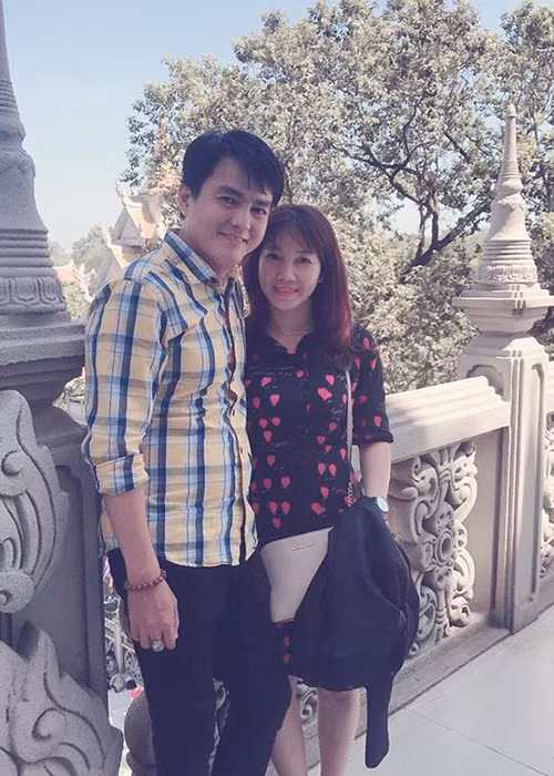 Cậu ba Khải Duy của phim “Tiếng sét trong mưa” khen vợ giỏi quán xuyến gia đình, đảm đang, nấu ăn rất ngon.