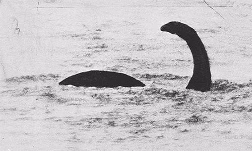 Dakota Frandsen phát hiện ra quái vật hồ Loch Ness trong kỳ nghỉ cùng gia đình. Dakota Frandsen phát hiện ra quái vật hồ Loch Ness trong kỳ nghỉ cùng gia đình.