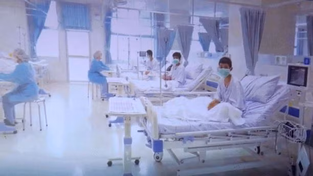 Các cậu bé Thái Lan trong bệnh viên sau khi được cứu khỏi hang Tham Luang.