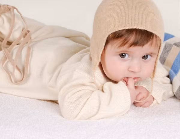 Nhiều mẹ mắc sai lầm trong việc giữ ấm cho bé, dinh dưỡng cho bé mà không hề hay biết.