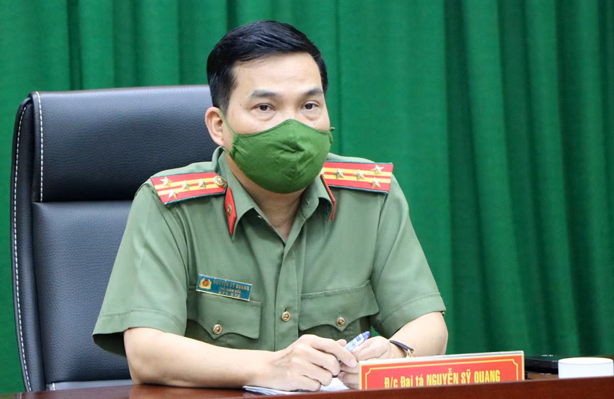 Từ tháng 4/2009 đến tháng 3/2019, ông Quang được bổ nhiệm giữ lần lượt các chức vụ Phó phòng Bảo vệ Chính trị 4, Phó chánh Văn phòng Công an TP.HCM và Trưởng phòng Tham mưu Công an TP.HCM.