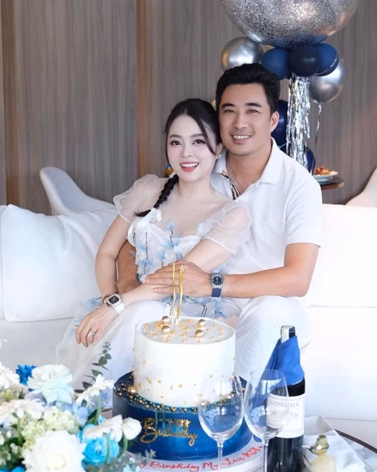 Trước khi kết hôn với người chồng thứ 3 - doanh nhân giàu có Trần Thái Duy, bản thân Hằng túi có tiềm lực tài chính vững chắc. Cô từng khiến cộng đồng xôn xao về độ giàu có khi sớm sở hữu căn biệt thự xa hoa ở Long Biên.