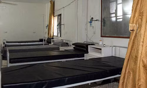 Theo hãng Fars (Iran), hồi đầu tuần, Quân đội Syria đã phát hiện một bệnh viện dã chiến từng được nhóm khủng bố sử dụng ở Nam Hama. (Nguồn ảnh: FNA)