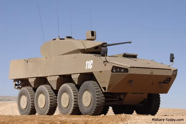 Vào tháng 3/2018, Ủy ban các vấn đề an ninh của Israel đã phê chuẩn kế hoạch của IDF về việc mua hàng trăm xe bọc thép Eitan do các công ty quốc phòng Rafael, Israel Aerospace Industries và Israel Military Industries đồng sản xuất. Ảnh: Military Today.