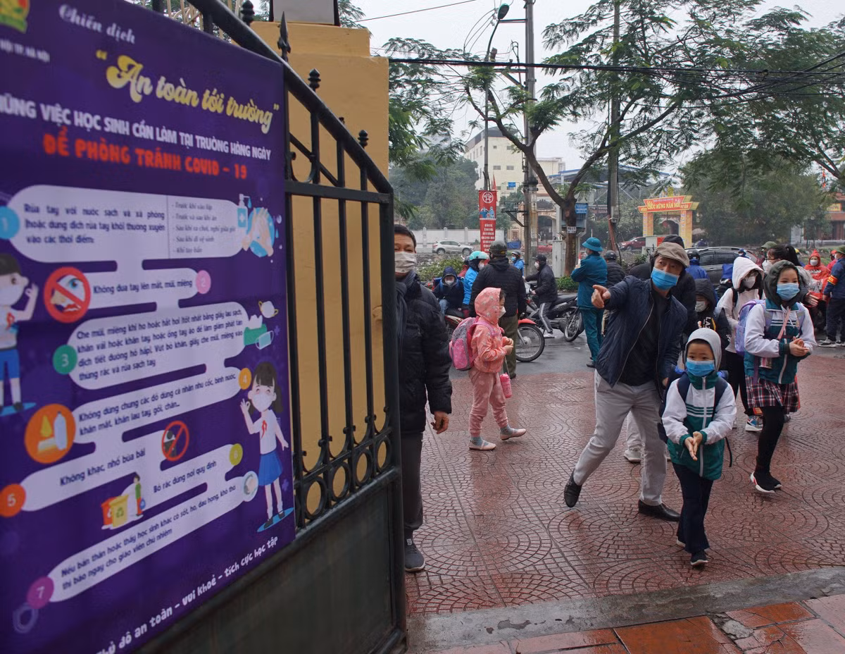 Ha Noi: Cac con khong hoc ban tru, bai toan kho voi phu huynh