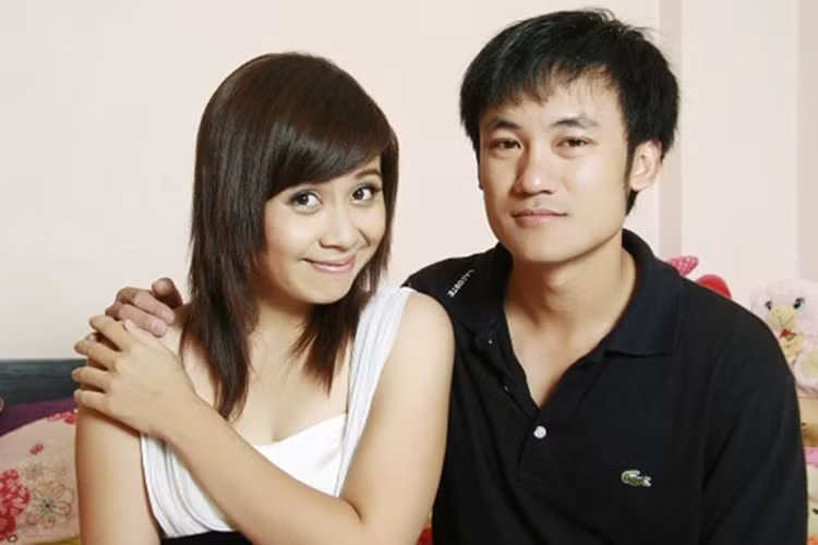  Lưu Thiên Hương vướng không ít ồn ào. Mới nhất, cô bị ném đá vì phát ngôn gây sốc vụ học sinh lớp 6 tử vong khi bị bỏ quên trên xe đưa đón. Về đời tư, Lưu Thiên Hương có tổ ấm vô cùng hạnh phúc.