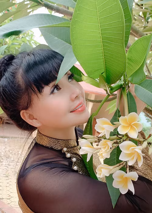Nhan sắc một thời của "Em bé Hà Nội" Lan Hương khiến nhiều người ngưỡng mộ.