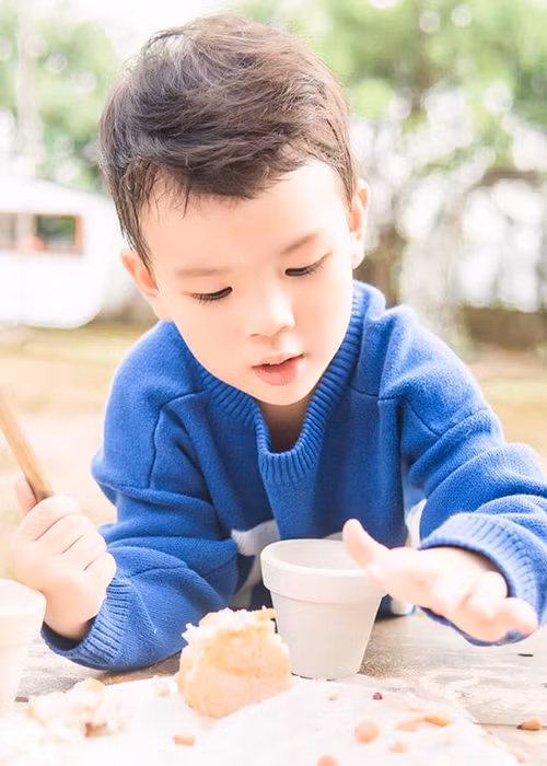 Năm 2 tuổi, con trai của Thu Thủy mới chính thức lộ diện trước công chúng.
