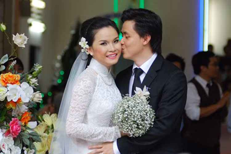Trong cuộc phỏng vấn trên Zing, Thu Ngọc chia sẻ, những lần bất đồng với mẹ chồng, chồng của cô luôn giữ im lặng dù từng hứa nếu cô đúng sẽ đứng về phía cô. Ảnh: Vietnamnet