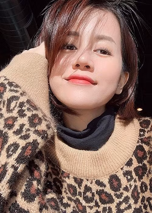 Sau lùm xùm tình ái với Kiều Minh Tuấn, An Nguy sang Mỹ ở ẩn. Cô cũng xóa hoặc ẩn tất cả mọi bài đăng trước đó.