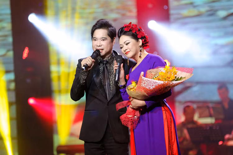 Từ khi bước chân vào showbiz, Ngọc Sơn chưa từng công khai bất kì mối tình nào.