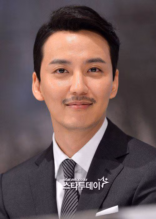 Sau “Nữ hoàng Seon Deok”, Kim Nam Gil đắt show quảng cáo và liên tục nhận nhiều vai diễn điện ảnh, truyền hình đình đám.