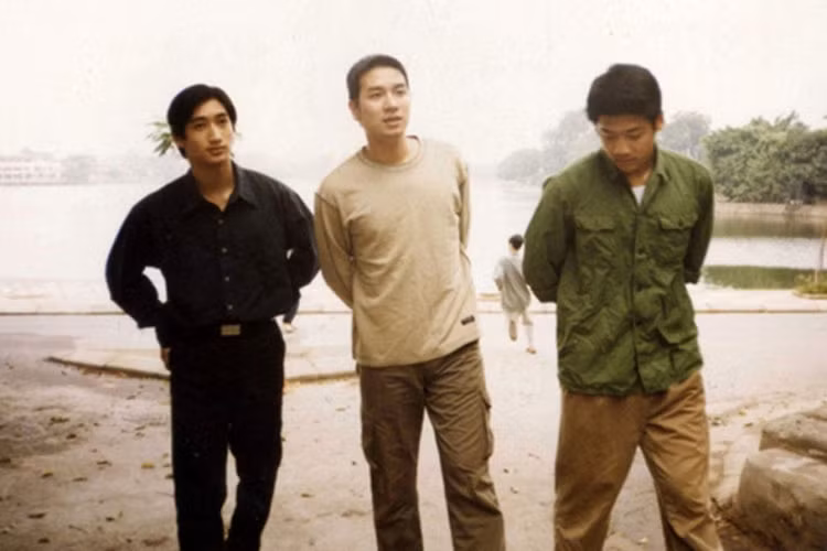 Trước "Hoa hồng trên ngực trái", Ngọc Quỳnh từng được biết đến với vai diễn chàng thư sinh khờ khạo Tiến trong phim "Hoa cỏ may".