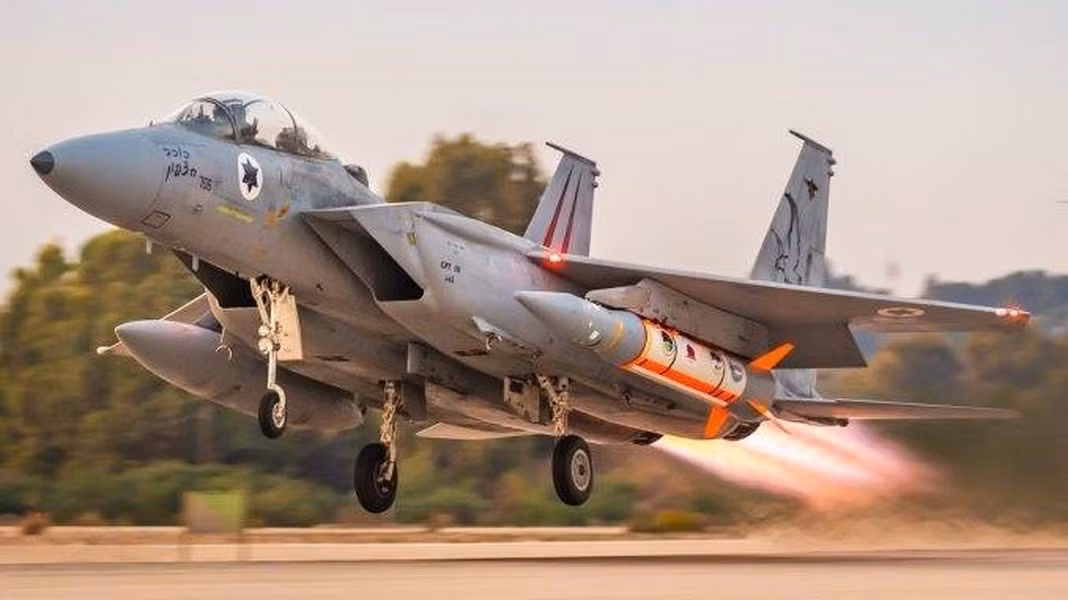 Vũ khí hàng không của Israel có đặc điểm tương tự tên lửa đạn đạo Kh-15 của Liên Xô hay Kh-47M2 Kinzhal do Nga chế tạo, nhưng có diện tích phản xạ radar (RCS) thấp hơn, khiến chúng ít bị hệ thống phòng không phát hiện.