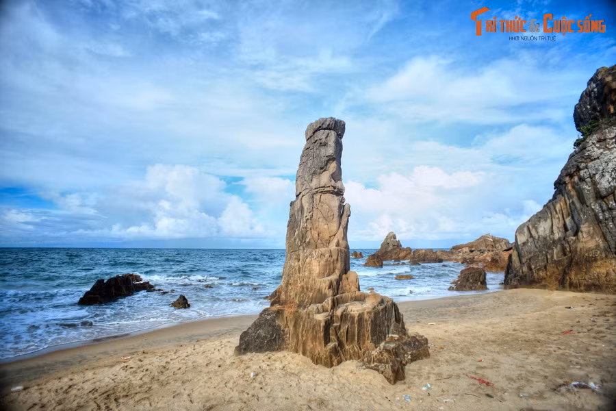  10. Quảng Bình (126 km bờ biển). Địa phương giáp biển: Quảng Trạch, Ba Đồn, Bố Trạch, Đồng Hới, Lệ Thủy, Quảng Ninh. Ảnh: Bãi Đá Nhảy (huyện Bố Trạch).