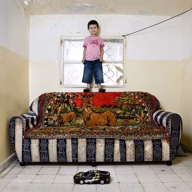 Bo anh dang yeu ve tre em khap the gioi khoe do choi-Hinh-7