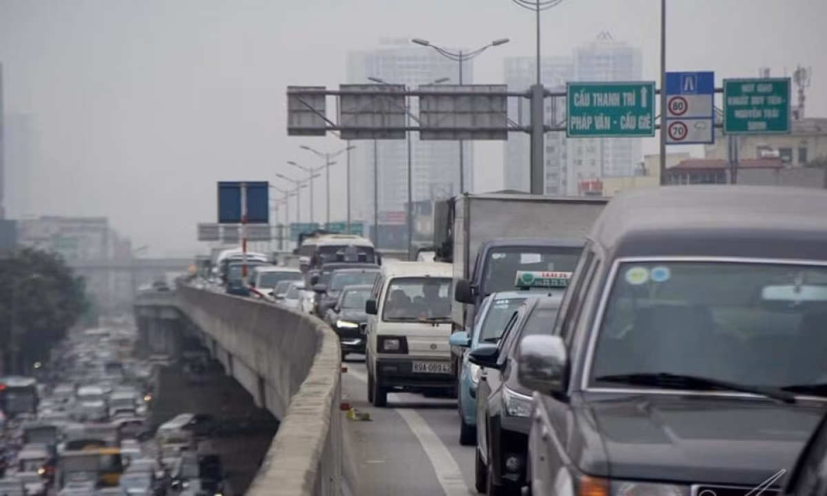 Hà Nội: Sáng sớm vành đai 3 ùn ứ, người dân sốt ruột về quê nghỉ lễ Ha Noi: Sang som vanh dai 3 un u, nguoi dan sot ruot ve que nghi le