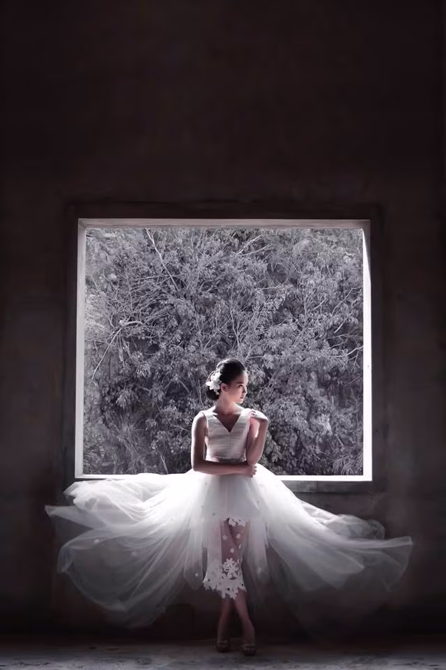 Tự giới thiệu về bản thân, Phương Trâm cho biết: "Mình là một người khá hòa đồng, vui vẻ và thích tự thân vận động trong mọi việc".