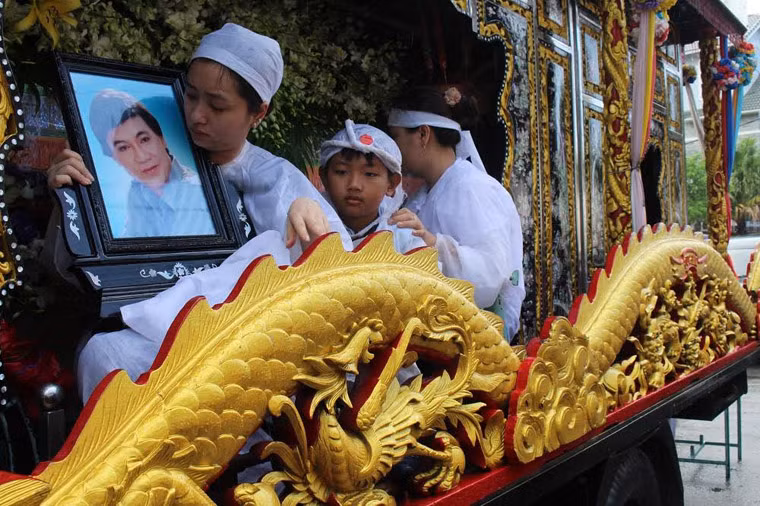 Con gái NSƯT Thanh Sang.