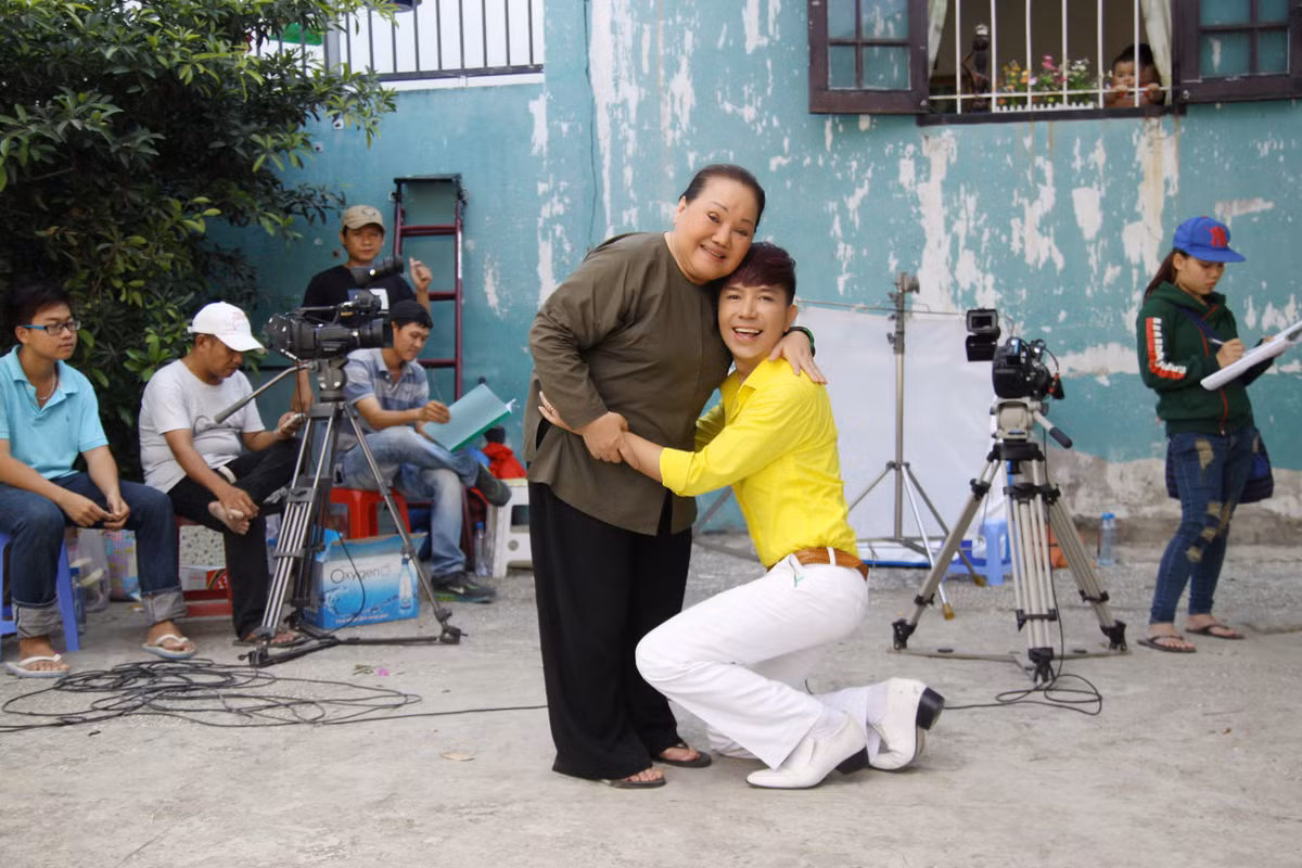 Long Nhat cham ngo dien anh bang vai chuyen gioi-Hinh-4