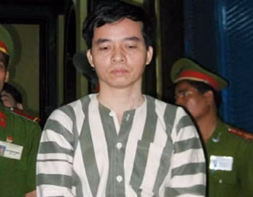 Trong giới buôn bán ma túy, Nguyễn Văn Hải, tức “Hải Luận” được tôn là ông trùm của ông trùm khi hắn điều hành một đường dây "khủng" ở Việt Nam. Tại thời điểm Nguyễn Văn Hải được đưa ra xét xử, đối tượng cùng 28 đồng phạm thực hiện mua bán trên 2.350 bánh heroin (tương đương 800 kg).