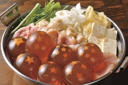 Lẩu 7 viên ngọc rồng: Món lẩu lạ này được lấy cảm hứng từ bộ truyện tranh Bảy viên ngọc rồng. Ảnh: Pinterest.