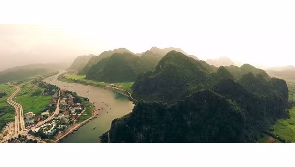 Do clip được thực hiện bằng tình yêu, niềm tự hào về quê hương nên khi vừa ra mắt nó đã được nhiều bạn trẻ, đặc biệt là những người đồng hương của Hoàng Rob, những sinh viên đi học xa nhà đón nhận và khen ngợi hết lời.