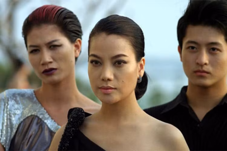 Ngoài ra, Trang Trần còn ghi dấu ấn với vai Mỹ Chột trong bộ phim điện ảnh “Hương Ga” ra mắt trong năm 2014. Ảnh: Zing