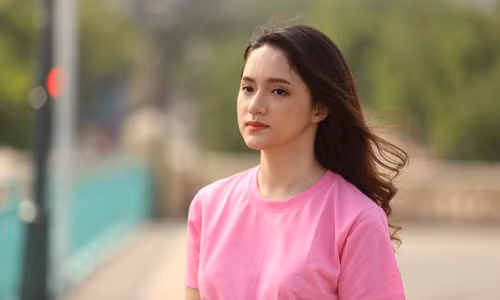 Huong Giang Idol nhan du "gach" vi xuc pham nghe si Trung Dan