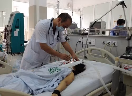 Thong diep phong ngua ngo doc ruou, bao dam suc khoe cong dong