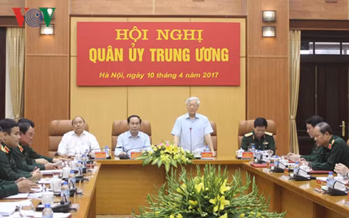 TBT Nguyen Phu Trong chu tri Hoi nghi Quan uy Trung uong