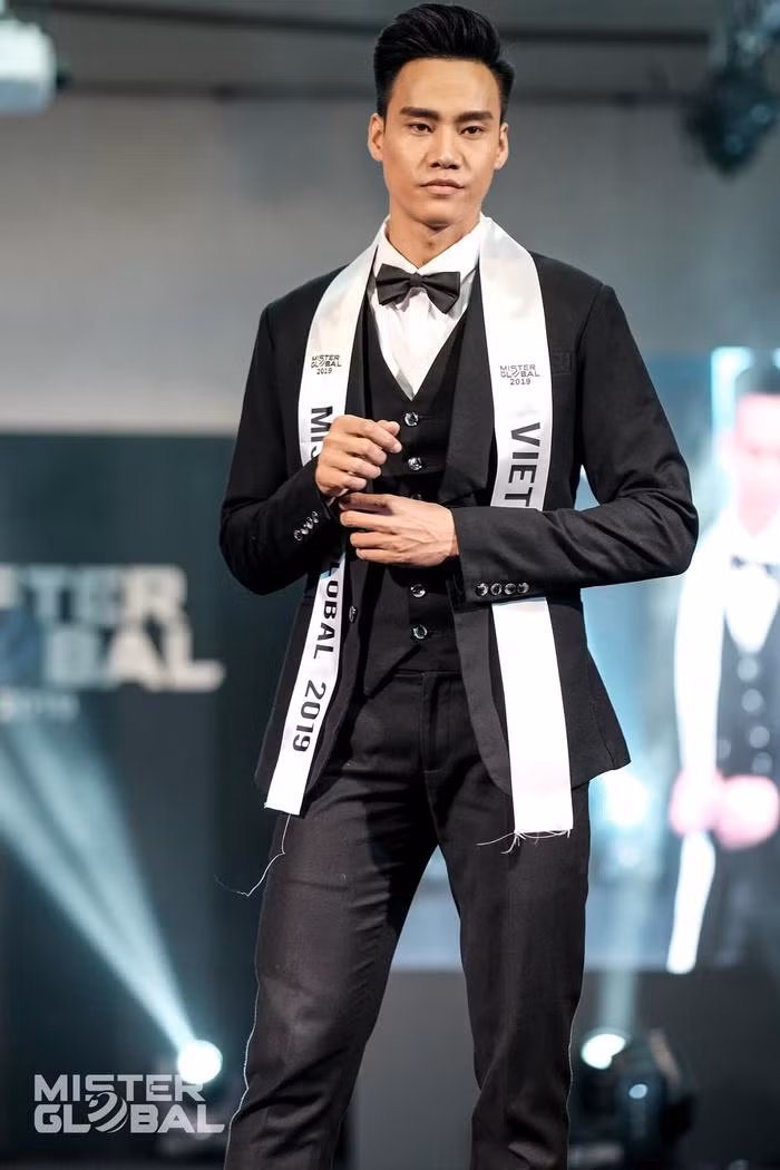 Mister Global bi to de loat nam vuong ngu va vat: Dai dien Viet Nam noi gi?-Hinh-8