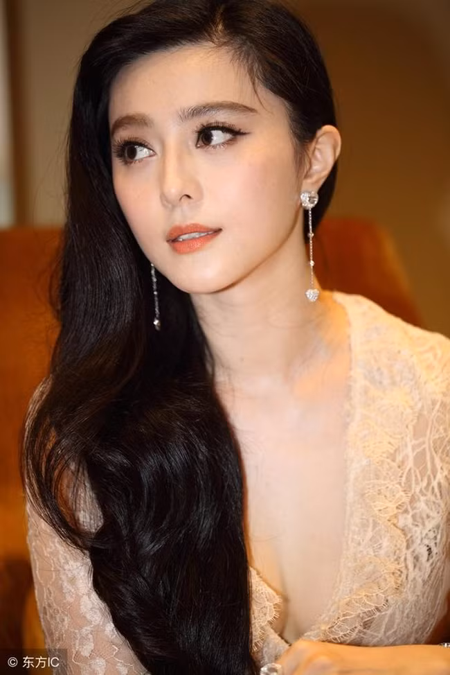 Tháng 6/2019, sao nữ phim "Võ Tắc Thiên" công khai chuyện chia tay với Lý Thần. Hiện tại, Phạm Băng Băng chỉ xuất hiện trong vài sự kiện nhỏ của làng giải trí và tập trung công việc kinh doanh.