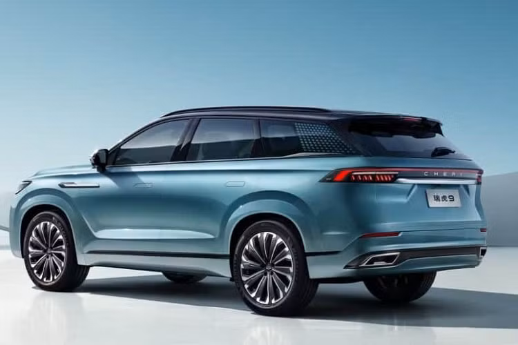 Chery là một công ty sản xuất ôtô có trụ sở tại Vu Hồ, tỉnh An Huy, Trung Quốc được thành lập vào năm 1997, trong hai thập kỷ qua, họ đã trở thành một trong những nhà sản xuất ôtô hàng đầu tại Trung Quốc và mở rộng phạm vi hoạt động ra toàn cầu, trong đó, Chery có dự định sẽ ra mắt thị trường Việt Nam với thương hiệu con OMODA mới nhưng chưa rõ thời gian cụ thể cũng như mẫu xe nào sẽ được bán.