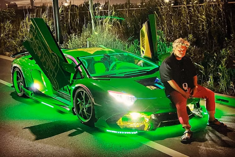 Tay choi Lamborghini “di” nhat the gioi - phu pha le, kim cuong kin xe