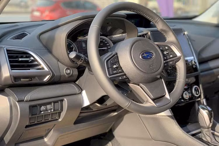 Subaru Forester tai Viet Nam tiep tuc “dai ha gia” den 180 trieu dong-Hinh-2