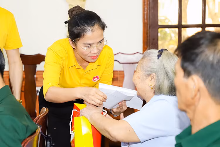 Ứng dụng CNTT, MTTQ Nghệ An kết nối người dân qua mạng xã hội - Hình 6 Ung dung CNTT, MTTQ Nghe An ket noi nguoi dan qua mang xa hoi-Hinh-6