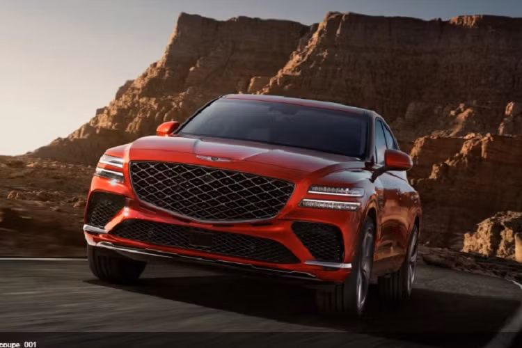 Theo đó, thiết kế của Genesis GV80 Coupe 2024 mới gần như được bê nguyên từ bản concept đã ra mắt từ hồi tháng 4/2023. Về kích thước, Genesis GV80 Coupe có chiều dài 4.965 mm, chiều rộng 1.975 mm và chiều dài cơ sở là 2.955 mm.