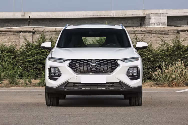 Trong khi đó, giá xe Haima 8S tại Việt Nam chưa được hé lộ. Ngoài 7X và 8S, Haima còn lên kế hoạch giới thiệu mẫu MPV thuần điện 7X-E với giá hơn 1 tỷ đồng tại Việt Nam.