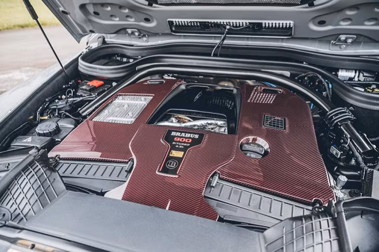 Những thay đổi ấn tượng này đã giúp xe quái vật Brabus 900 Rocket Edition sản sinh ra công suất tối đa lên đến 887 mã lực, và mô-men xoắn cực đại lên mức 1.250 Nm, các thông số này đều tăng 310 mã lực và 400 Nm so với bản tiêu chuẩn.