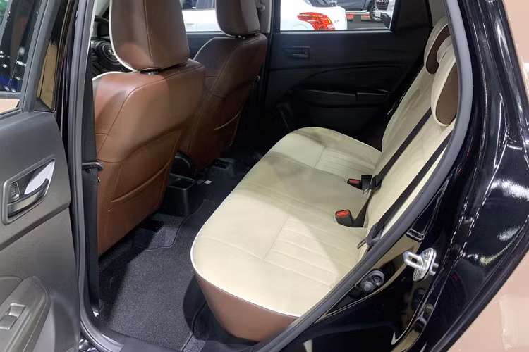 Động cơ này đồng hành với hộp số tự động biến thiên vô cấp CVT và tính năng tự động ngắt máy tạm thời. Động cơ này có thể chạy bằng nhiên liệu sinh học E20.