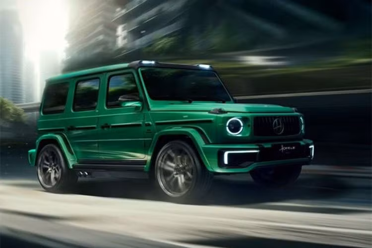 Hãng độ chưa công bố các nâng cấp về sức mạnh vận hành của chiếc G-Class Evolution, tuy nhiên dòng chữ HG 800 có trên nắp động cơ cho thấy nhiều khả năng xe được gia tăng về sức mạnh. Mức giá xe Mercedes-Benz G-Class Evolution HOLEFE hiện chưa được công bố. 