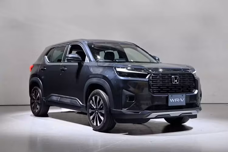 Vào hồi giữa tháng 11/2023, hãng Honda đã chính thức giới thiệu dòng SUV hạng B mới mang tên Honda WR-V 2023 mới ở thị trường Nhật Bản. Đây chính là mẫu xe có tên Honda Elevate đang bán ở thị trường Ấn Độ.