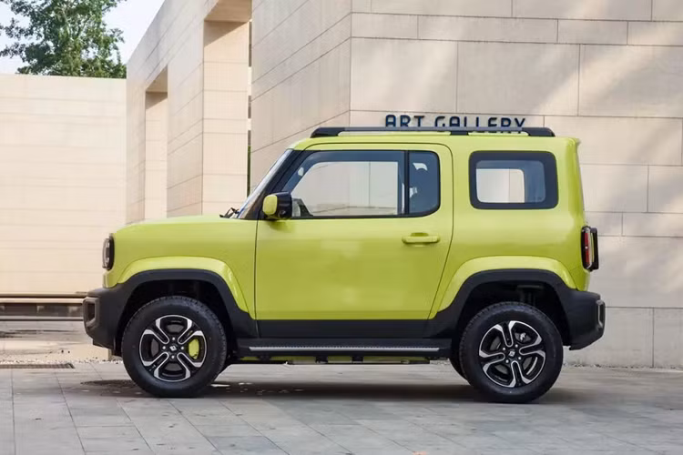 Theo nguồn tin từ đại lý, trong năm sau, mẫu SUV điện cỡ nhỏ Baojun Yep có thể sẽ được đưa về ra mắt Việt Nam. Hiện chưa rõ Baojun Yep tại Việt Nam sẽ được bán dưới dạng xe nhập khẩu nguyên chiếc hay lắp ráp nội địa. Trong khi đó, Wuling Hongguang Mini EV đang được TMT lắp ráp ở nhà máy tại Hưng Yên.