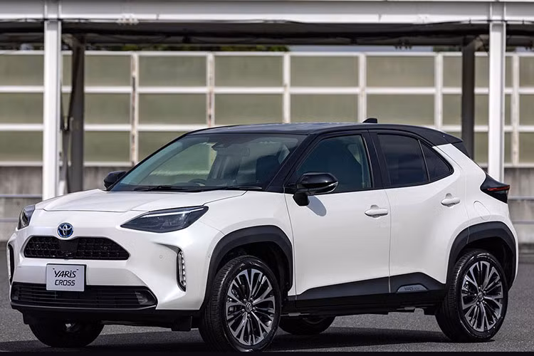 Khi về Việt Nam, Toyota Yaris Cross 2023 sẽ cùng đàn anh Corolla Cross đối đầu với những mẫu SUV cỡ B như Hyundai Creta, Kia Seltos và Honda HR-V.