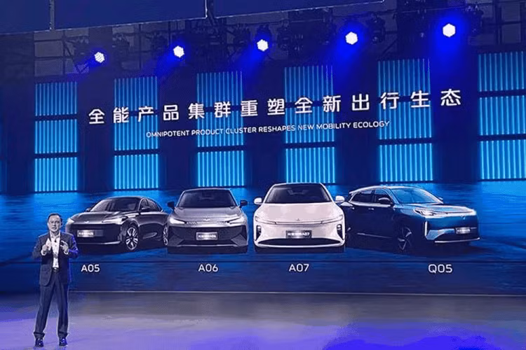 Changan Qiyuan 07 - sedan dien chay 710 km/lan sac ra mat