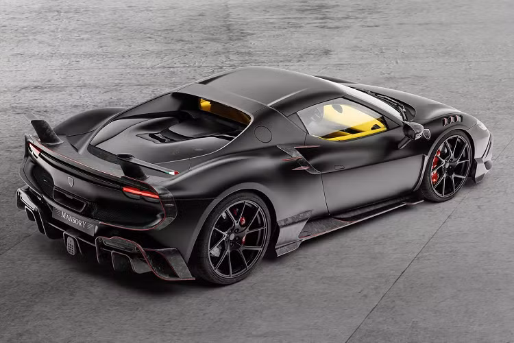 Mansory đã phát triển hệ thống ống xả mới cho xe và thực hiện một số thay đổi đối với ECU, nâng công suất lên 870 mã lực và mô-men xoắn cực đại 750 Nm. Mansory không đề cập đến mức giá của phiên bản độ Tempesta dành cho 296 GTB, nhưng chắc chắn rằng chi phí thực hiện không hề rẻ.